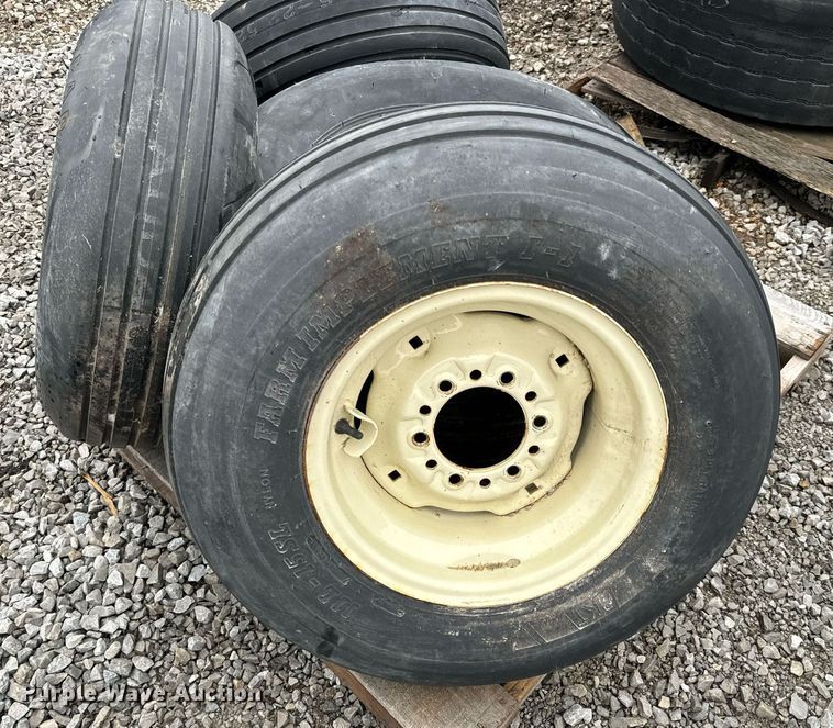 image for item NM9142 Tires