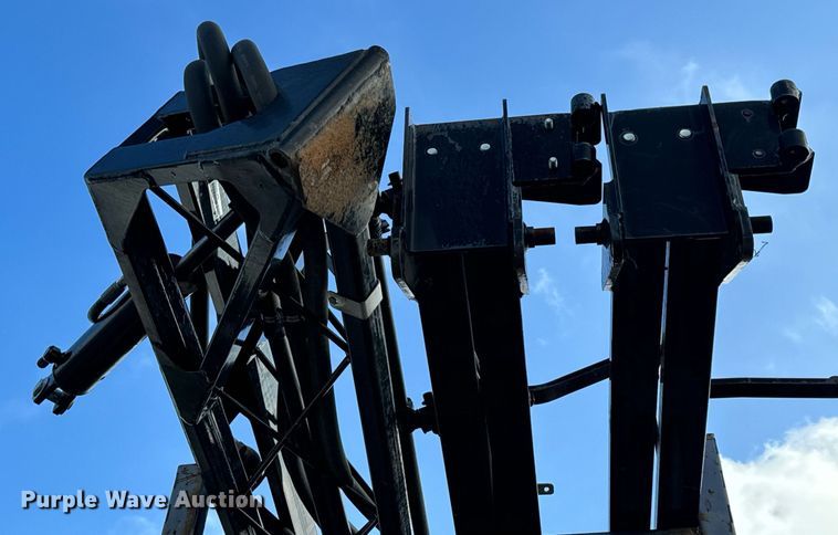 image for item NM9148 (8) Apache sprayer boom parts