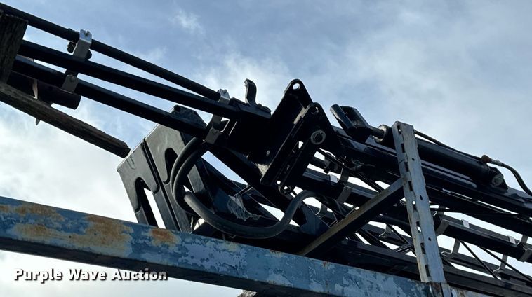 image for item NM9148 (8) Apache sprayer boom parts