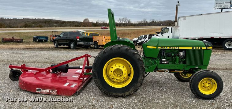 image for item NM9156 1981 John Deere 2640  tractor