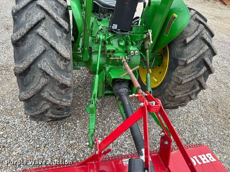 image for item NM9156 1981 John Deere 2640  tractor