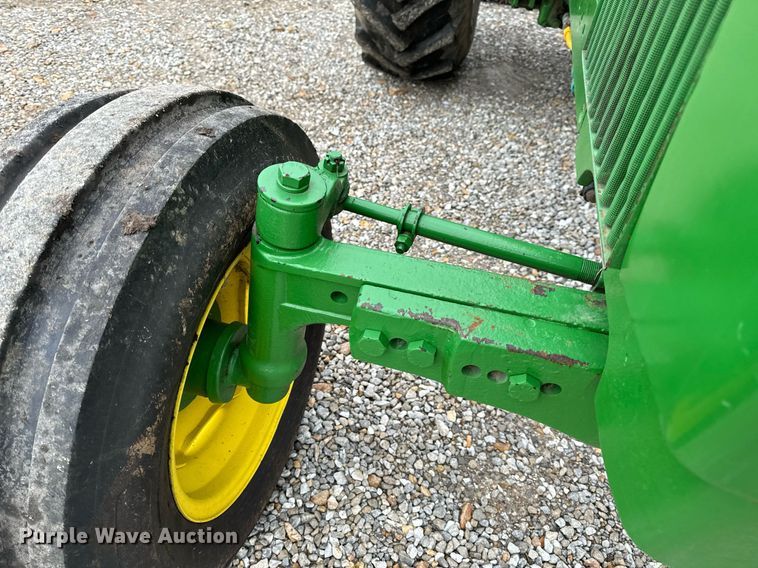 image for item NM9156 1981 John Deere 2640  tractor