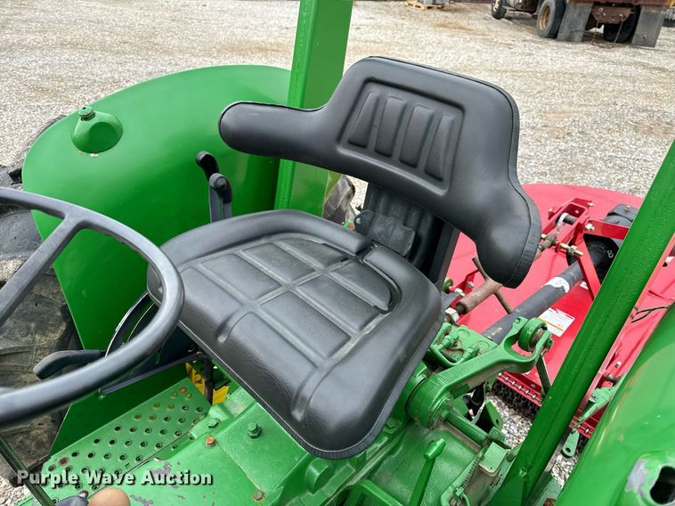 image for item NM9156 1981 John Deere 2640  tractor