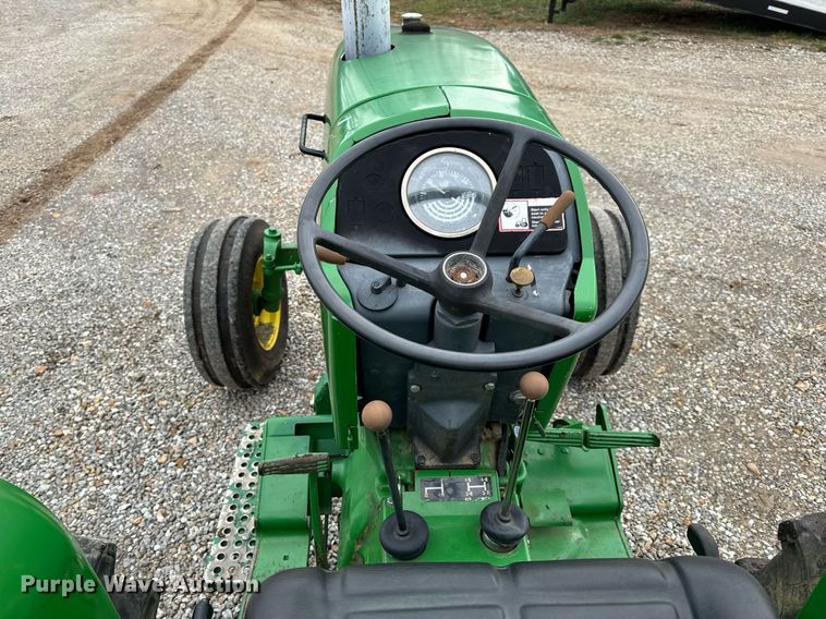 image for item NM9156 1981 John Deere 2640  tractor
