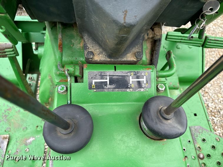 image for item NM9156 1981 John Deere 2640  tractor