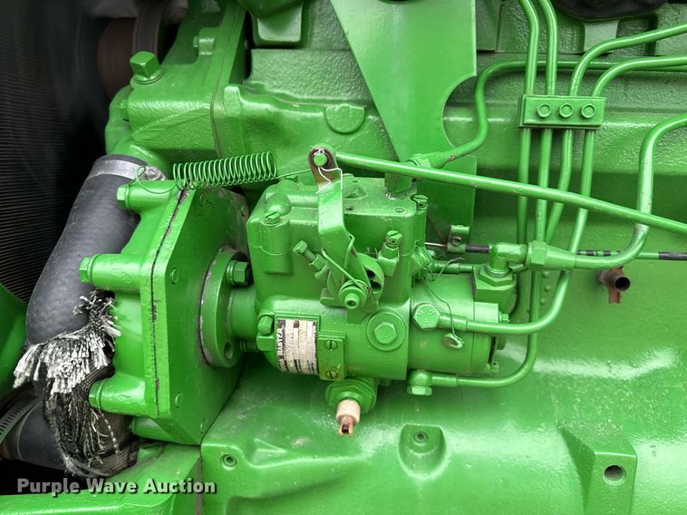 image for item NM9156 1981 John Deere 2640  tractor