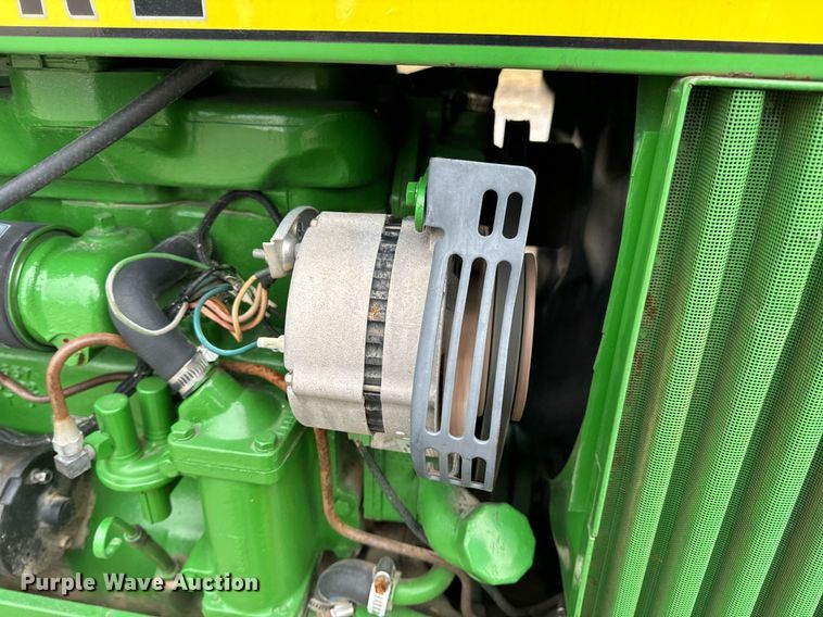 image for item NM9156 1981 John Deere 2640  tractor