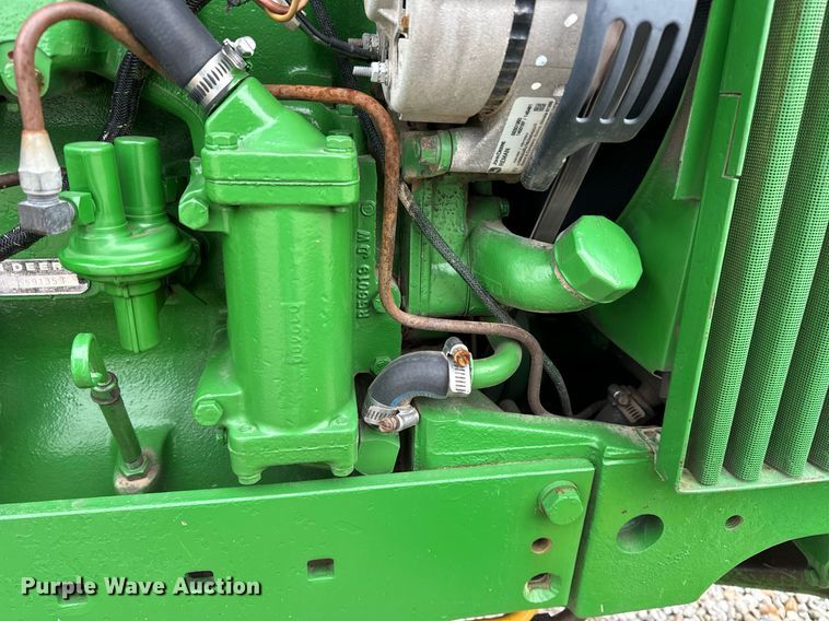 image for item NM9156 1981 John Deere 2640  tractor