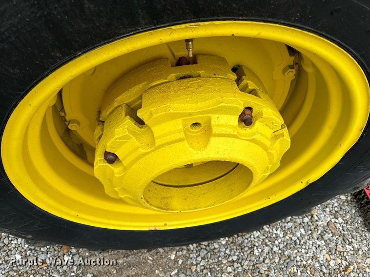 image for item NM9156 1981 John Deere 2640  tractor