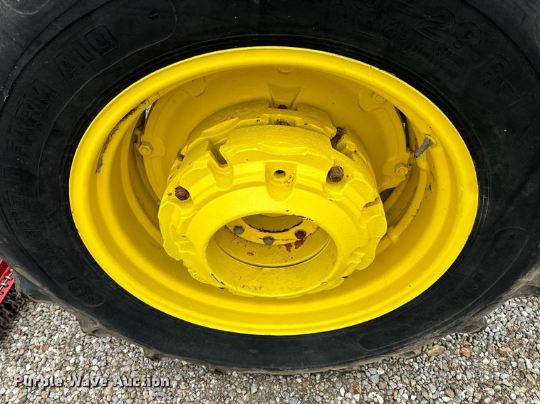 image for item NM9156 1981 John Deere 2640  tractor