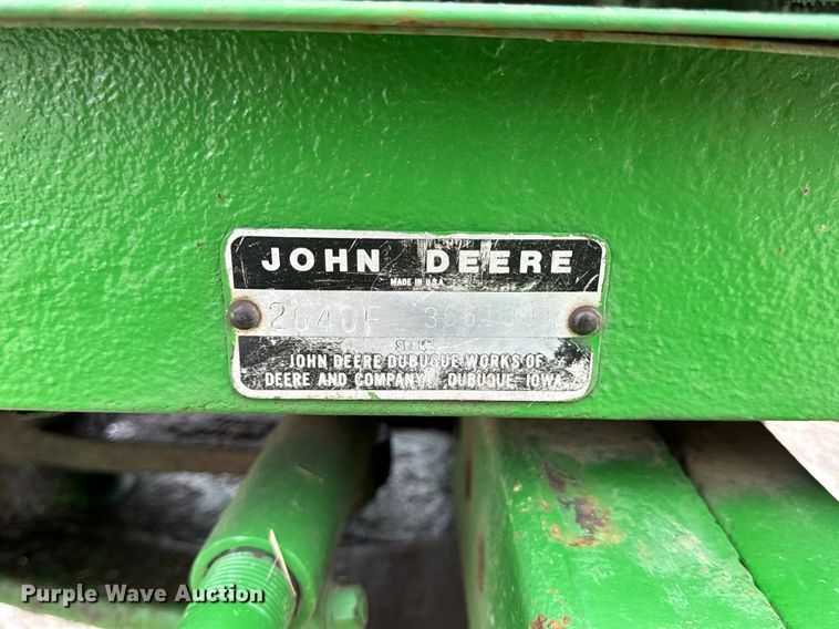 image for item NM9156 1981 John Deere 2640  tractor