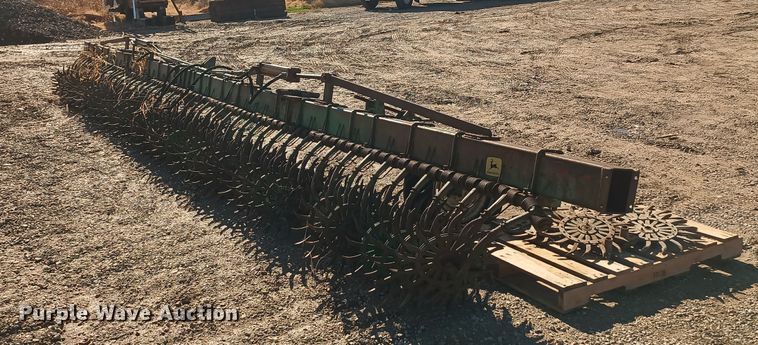 image for item NN9270 John Deere EO400  rotary hoe