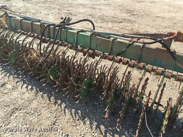 image for item NN9270 John Deere EO400  rotary hoe