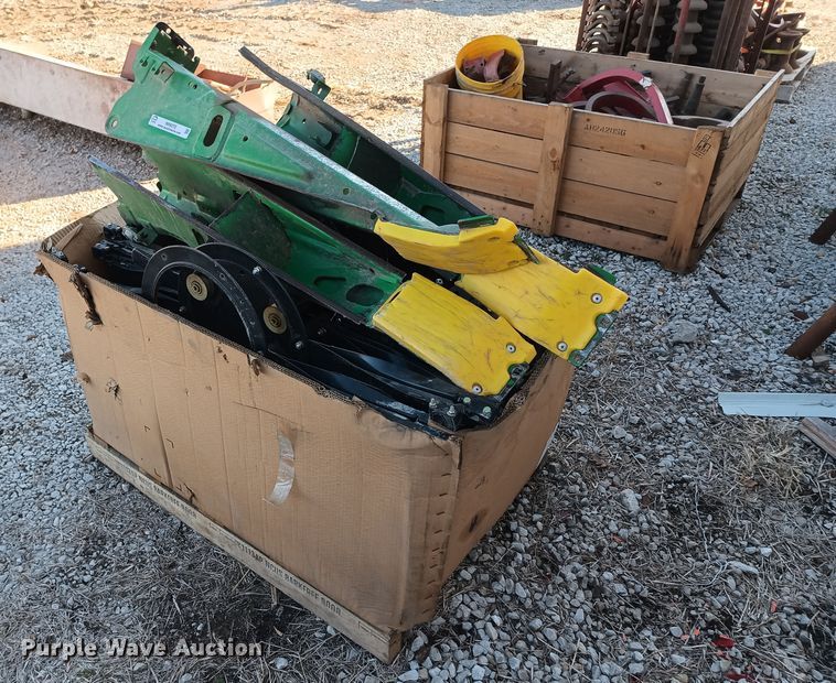 image for item NN9272 John Deere 640FD  parts