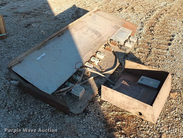 image for item NN9280 Grain elevator controls