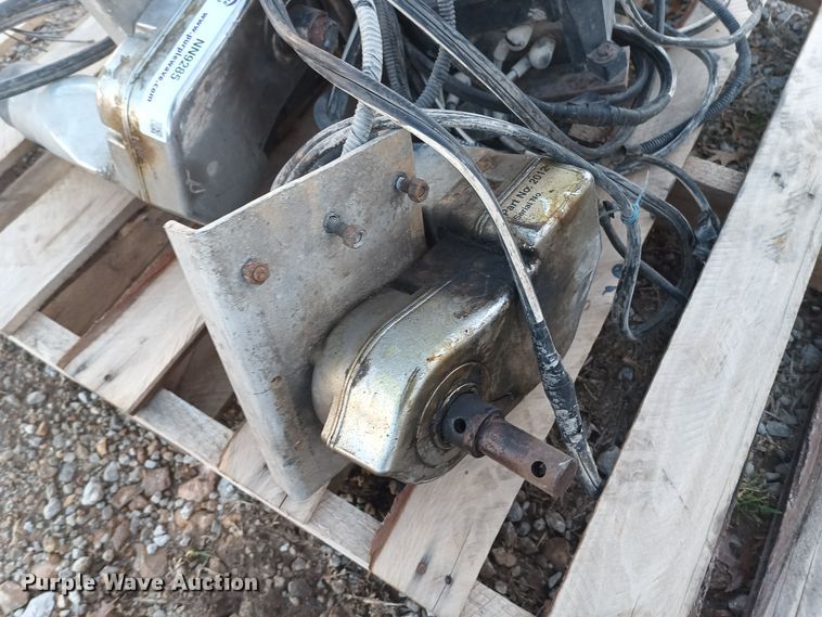 image for item NN9285 Roll Rite  electronic hopper controls