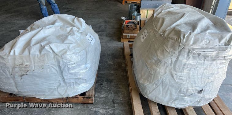 image for item NN9305 (2) 92 x 92 round tarps