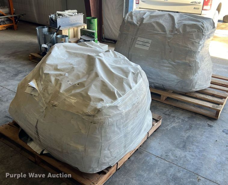 image for item NN9305 (2) 92 x 92 round tarps