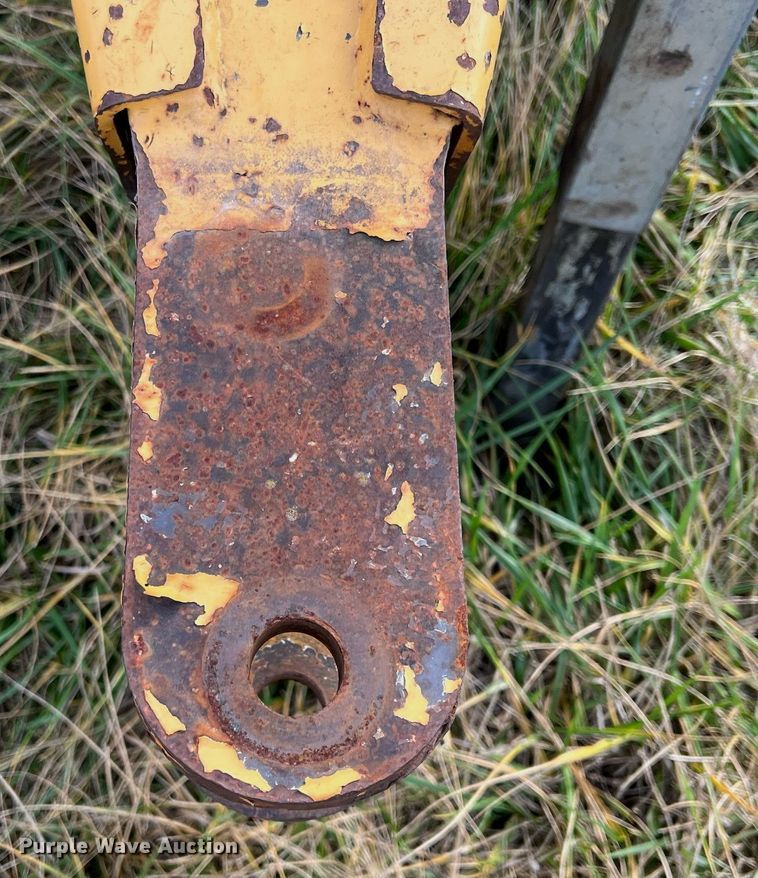 image for item NN9321 Vermeer 605XL  round baler