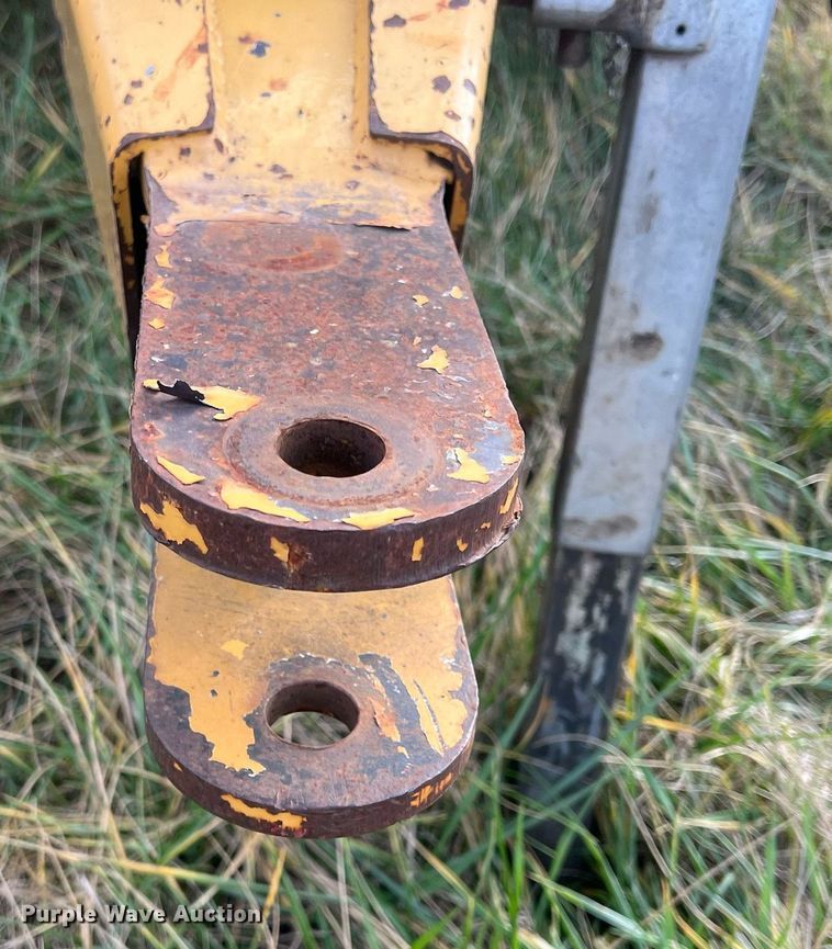 image for item NN9321 Vermeer 605XL  round baler