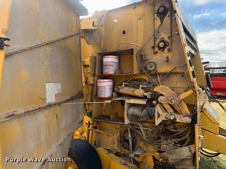 image for item NN9321 Vermeer 605XL  round baler