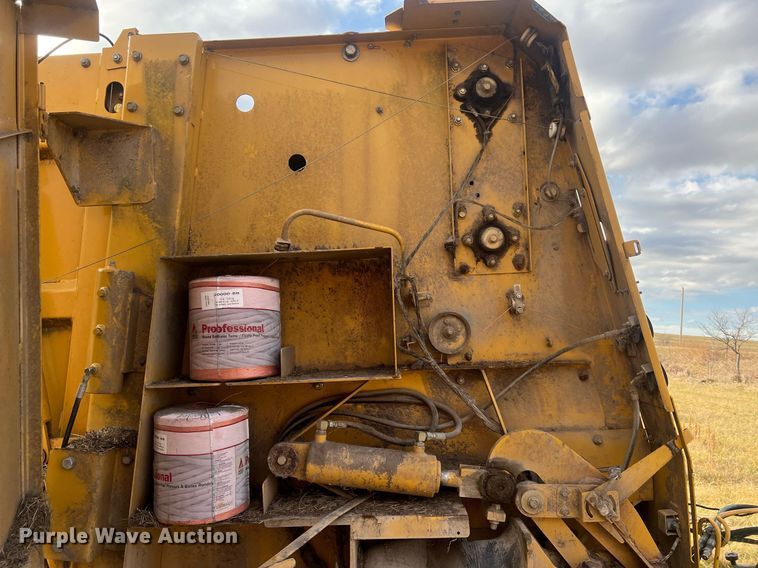 image for item NN9321 Vermeer 605XL  round baler