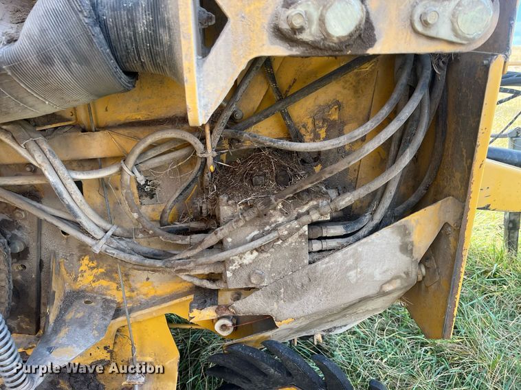 image for item NN9321 Vermeer 605XL  round baler