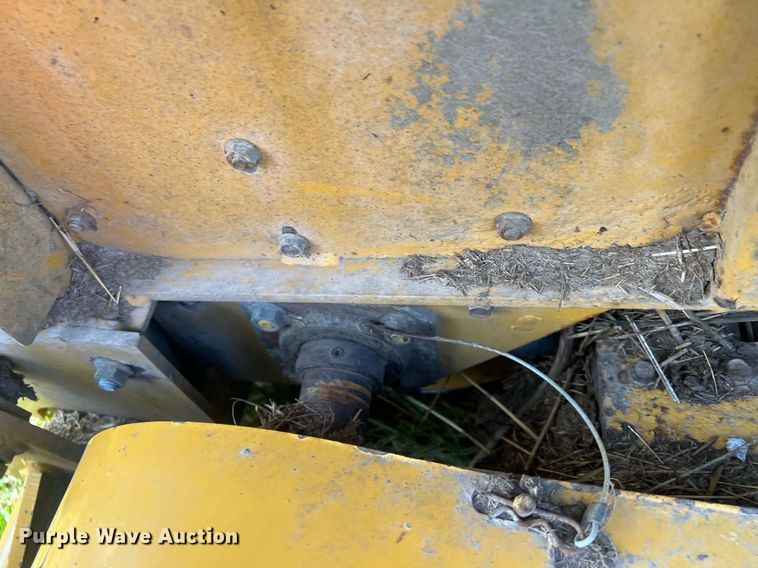 image for item NN9321 Vermeer 605XL  round baler