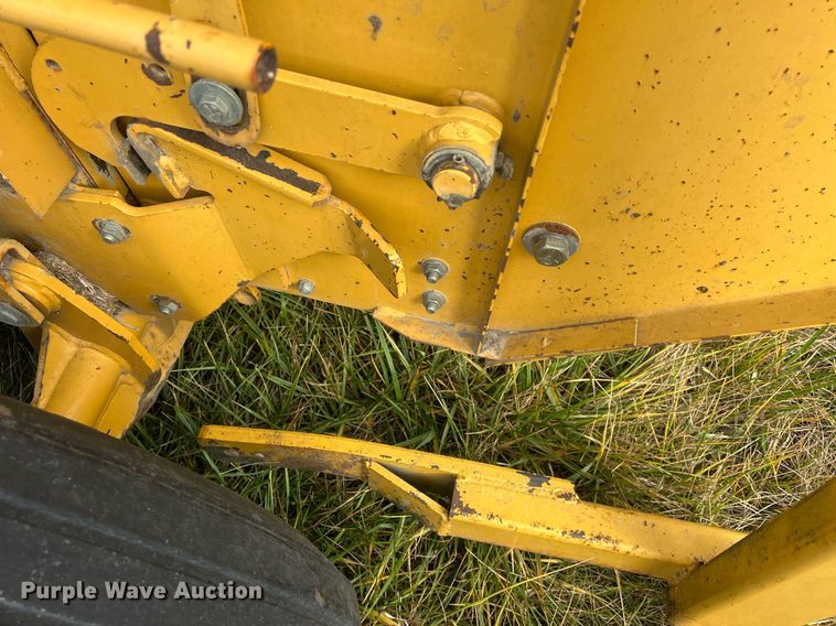 image for item NN9321 Vermeer 605XL  round baler