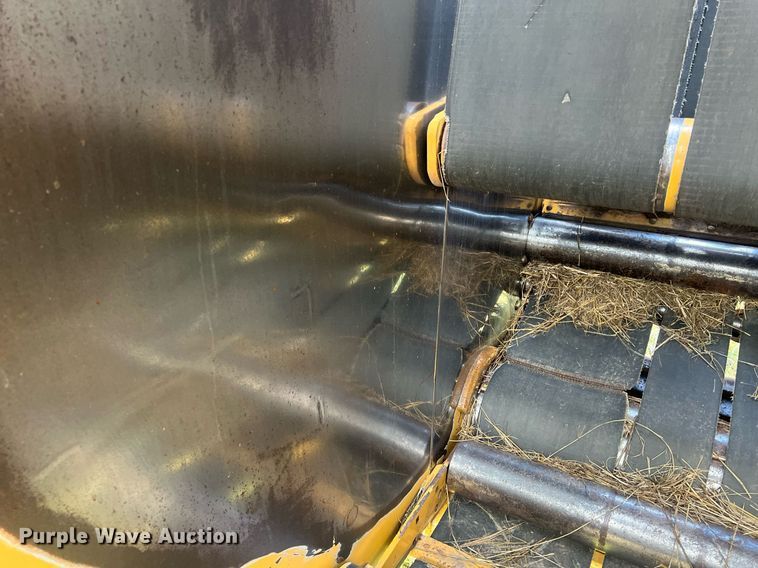 image for item NN9321 Vermeer 605XL  round baler