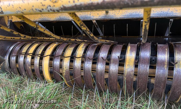 image for item NN9321 Vermeer 605XL  round baler