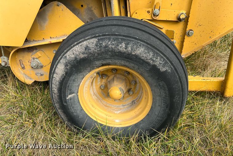 image for item NN9321 Vermeer 605XL  round baler