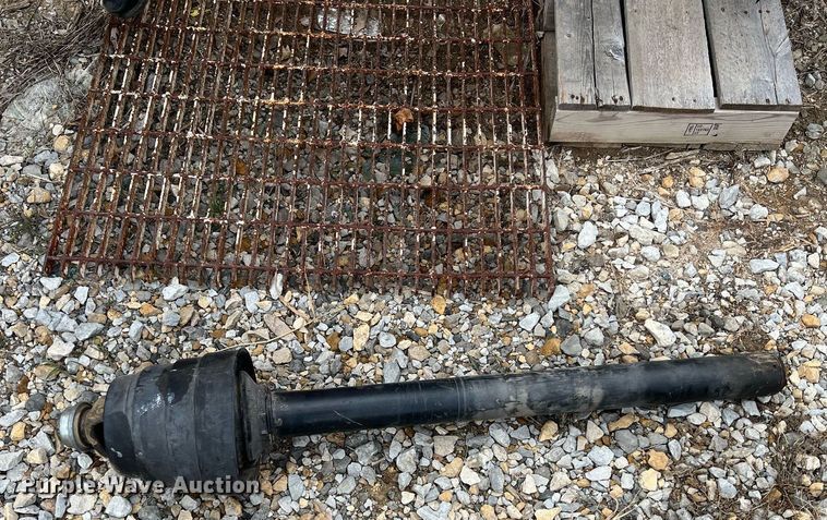 image for item NN9321 Vermeer 605XL  round baler