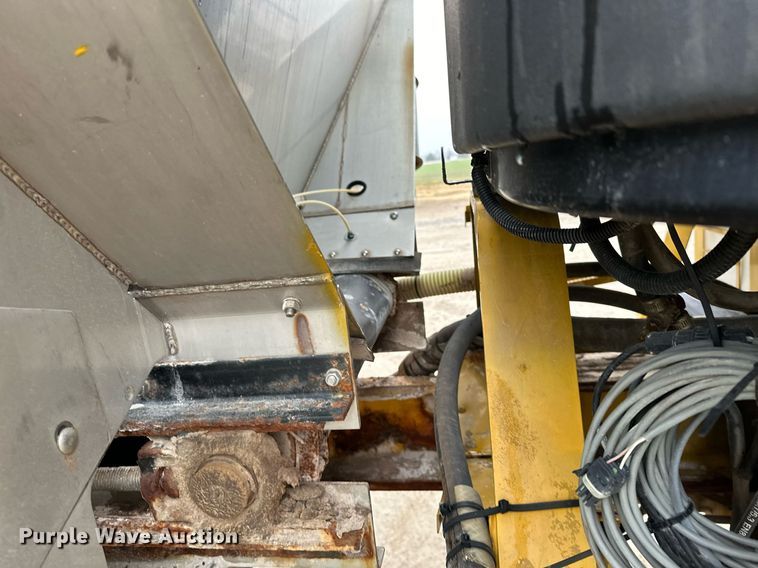 image for item NO9389 Ag-Chem TerraGator 8401  spreader