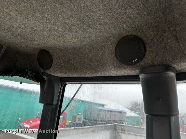 image for item NO9389 Ag-Chem TerraGator 8401  spreader