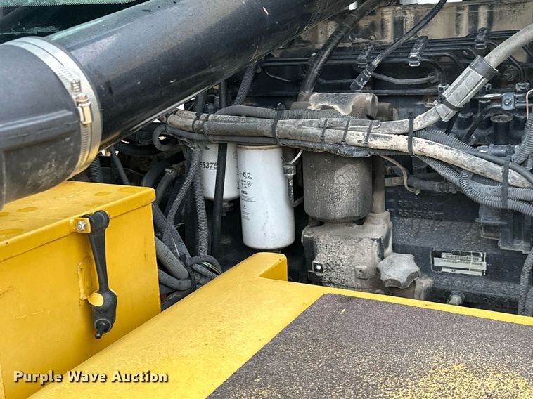 image for item NO9389 Ag-Chem TerraGator 8401  spreader