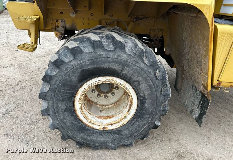 image for item NO9389 Ag-Chem TerraGator 8401  spreader