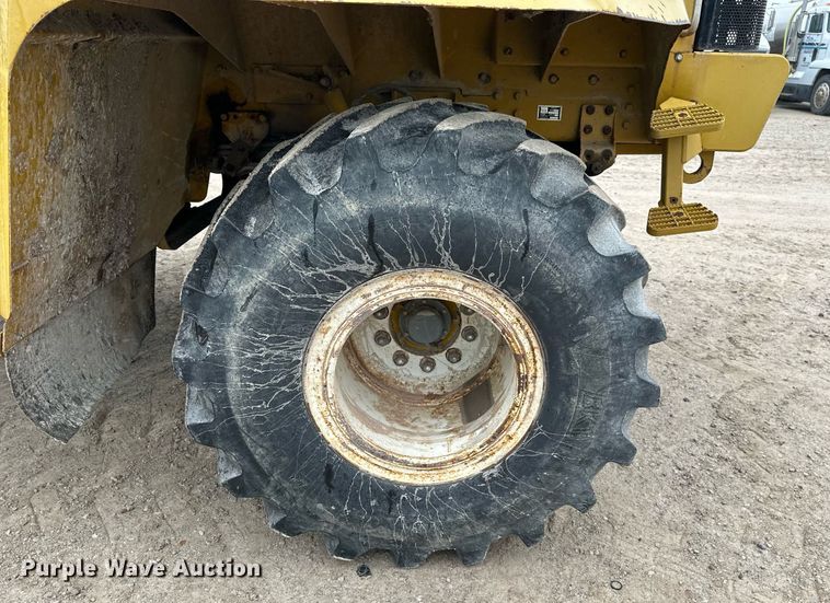 image for item NO9389 Ag-Chem TerraGator 8401  spreader