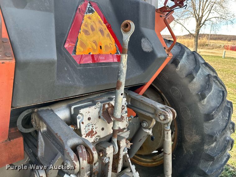 image for item NO9496 1978 Massey Ferguson 2705  tractor