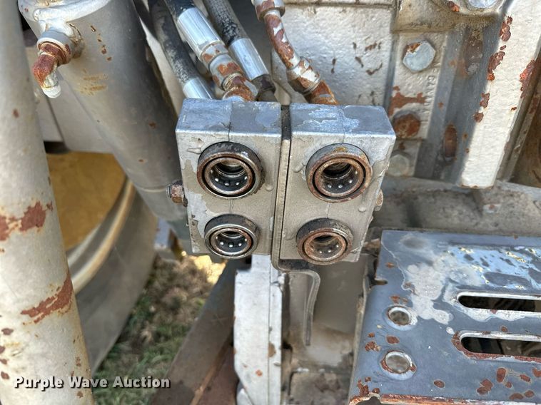 image for item NO9496 1978 Massey Ferguson 2705  tractor