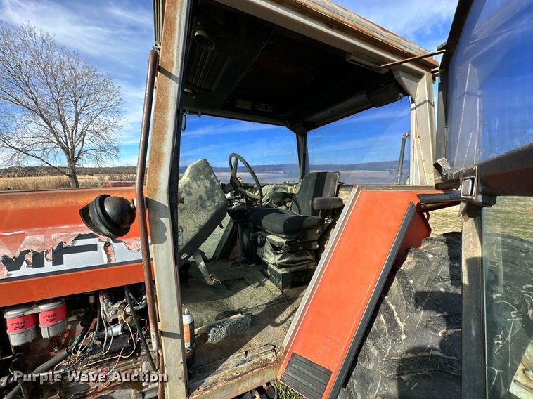 image for item NO9496 1978 Massey Ferguson 2705  tractor