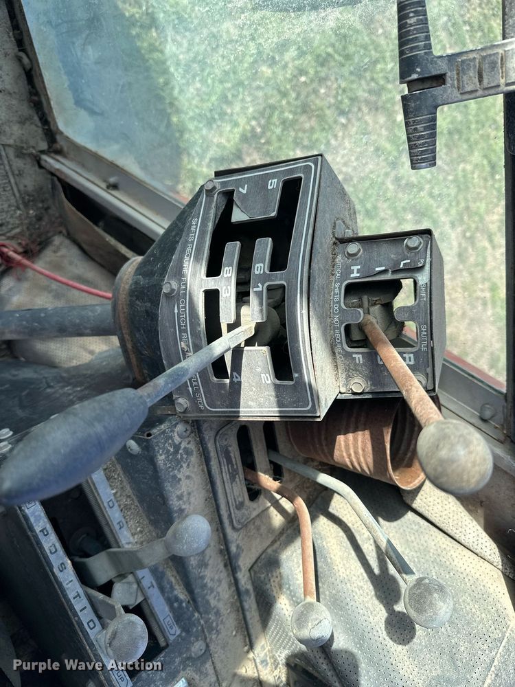 image for item NO9496 1978 Massey Ferguson 2705  tractor