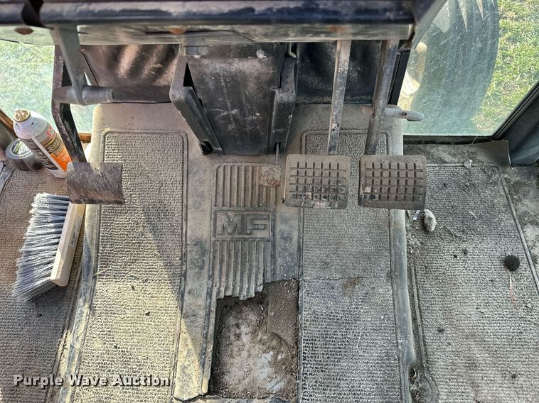 image for item NO9496 1978 Massey Ferguson 2705  tractor