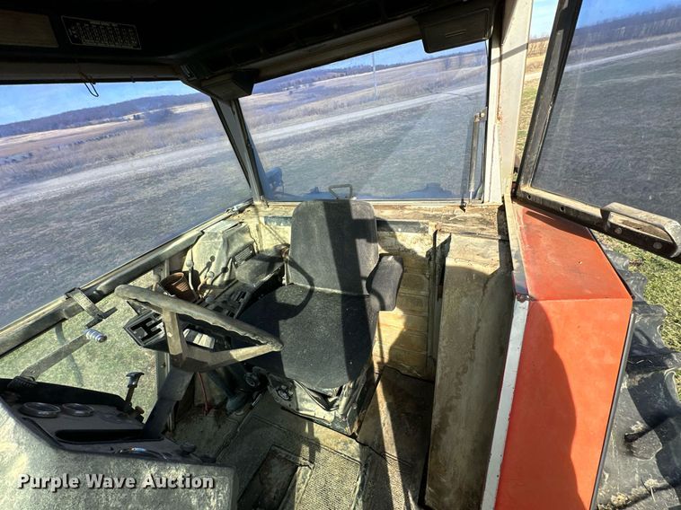 image for item NO9496 1978 Massey Ferguson 2705  tractor