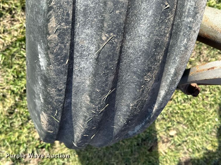 image for item NO9496 1978 Massey Ferguson 2705  tractor