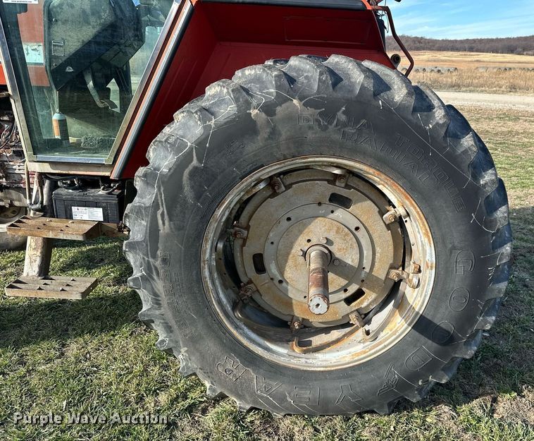 image for item NO9496 1978 Massey Ferguson 2705  tractor