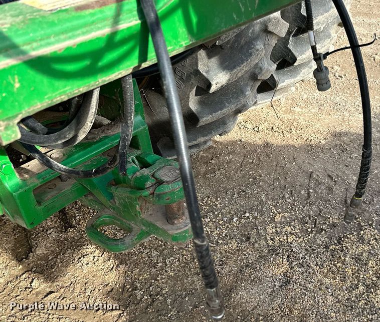 image for item NO9497 2010 John Deere 1770NT  no-till planter