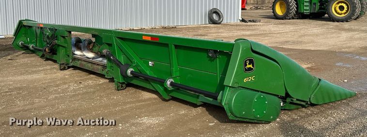 image for item NO9499 2009 John Deere 612C  corn head