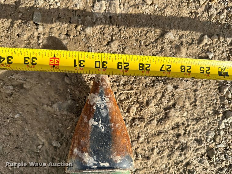 image for item NO9499 2009 John Deere 612C  corn head