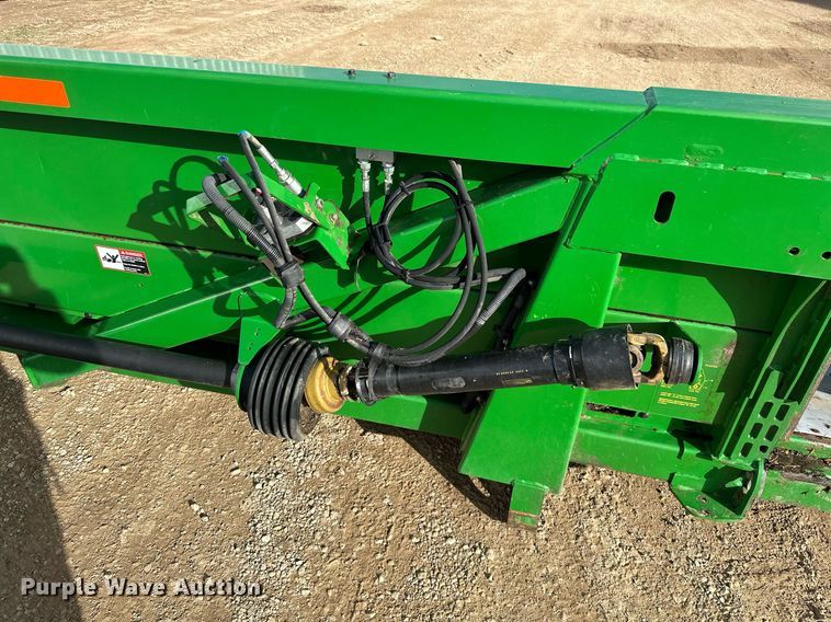 image for item NO9499 2009 John Deere 612C  corn head